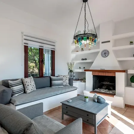 Apteramare Tradidtional House 'new Listing' Вилла *