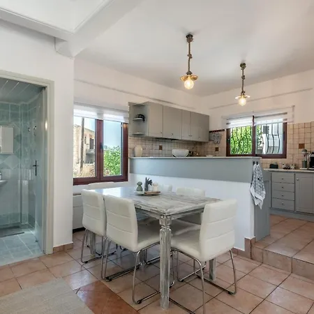 Apteramare Tradidtional House 'new Listing' Chania (Crete)
