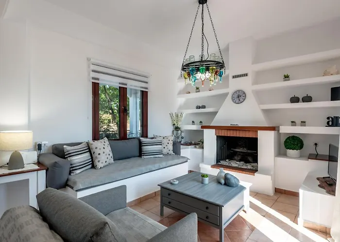 Apteramare Tradidtional House 'new Listing' Villa *