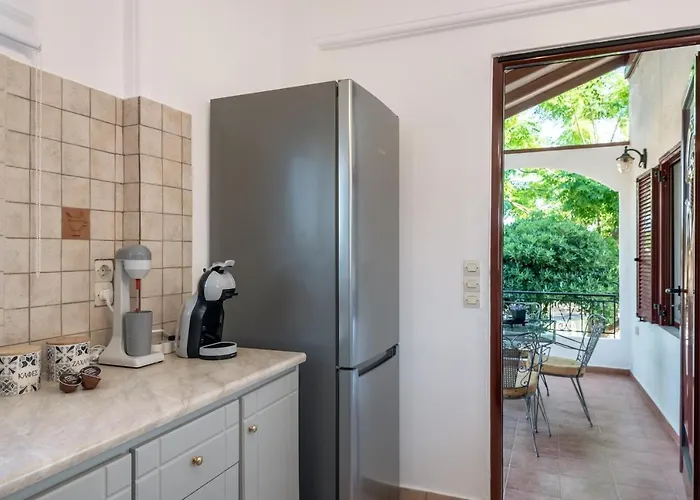 Villa Apteramare Tradidtional House 'new Listing'