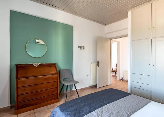 Villa Apteramare Tradidtional House 'new Listing'