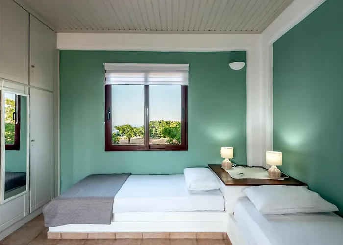 Villa Apteramare Tradidtional House 'new Listing' *