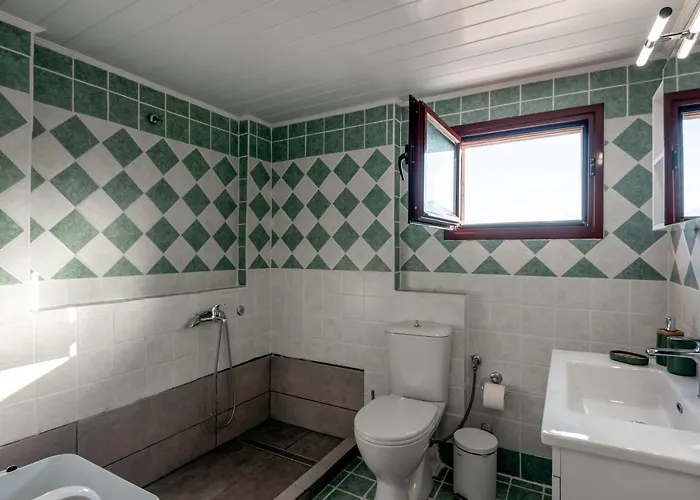 Apteramare Tradidtional House 'new Listing' La Canea