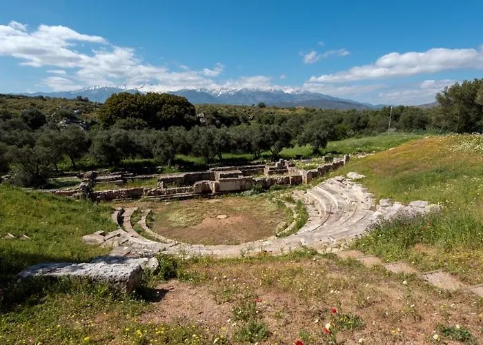 Apteramare Tradidtional House 'new Listing'