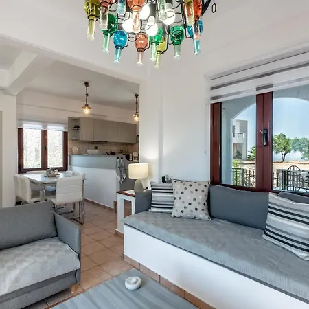 Apteramare Tradidtional House 'new Listing' Villa *